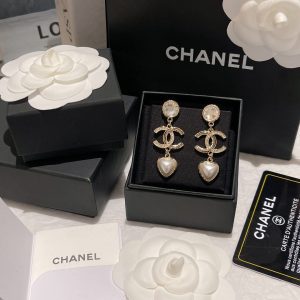 Triangle Pearl Pendant Earrings