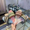 Letter slippers explosion