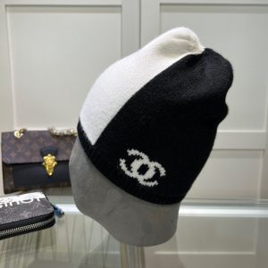 Autumn and Winter Fashion Blogger-Recommended Dual-Tone Knit Woolen Hat
