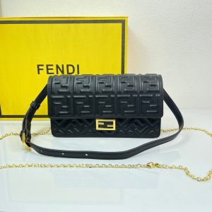 Classic relief fashion bag