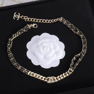 Gold Pendant Necklace