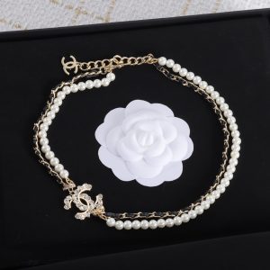 Hot selling pearl necklaces