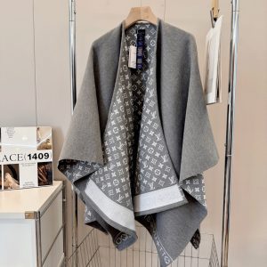 The latest classic wool shawl 95% wool content