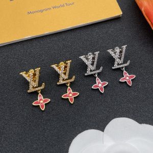 Gold pendant diamond earrings