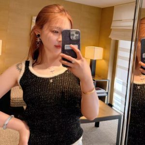 Summer women's knitted vest