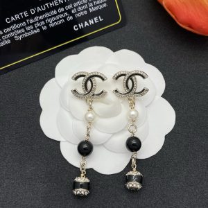 Gold diamond pendant earrings