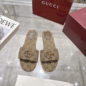 Exquisite, minimalist, and elegant slippers