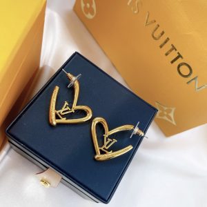 Love Heart Shape Stud Earrings