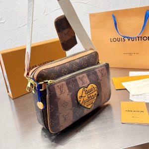 Versatile Trio Messenger Bag