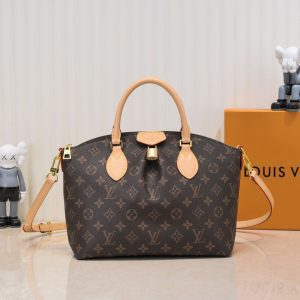 New Totes Shoulder Bags
