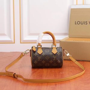 Classic Women Shoulder Bags