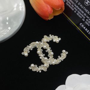 Diamond Pearl Beaded Brooch