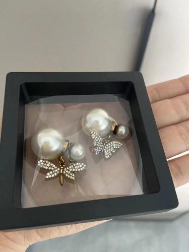 Asymmetric Pearl Earrings photo review