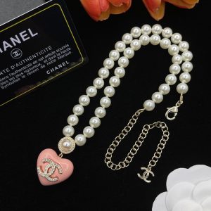 Pearl Heart-shaped Necklace