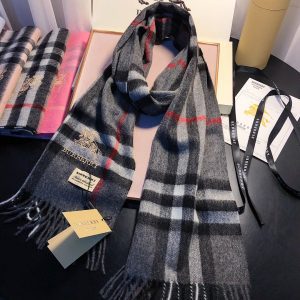 A 100% top-grade pure cashmere scarf – quality that leaves you awestruck Size: 30x180CM