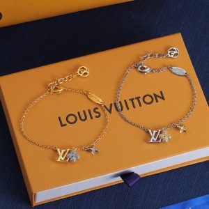 Hot selling cross letter bracelet