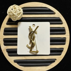 Bronze snake patterned brooch