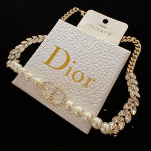 Diamond Pearl Leaf Necklace