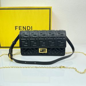 Classic relief fashion bag