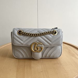 Fashionable Chain Bags Size: 22*6*13cm
