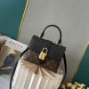 Classic relief fashion bag 21*16*8cm