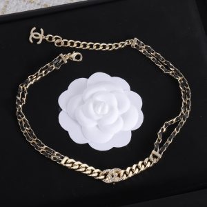 Gold Pendant Necklace