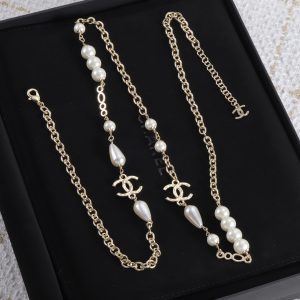 Hot selling gold heart-shaped sweater chain