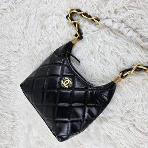 Suitable for spring, summer, and autumn handbags 20 * 8 * 22CM