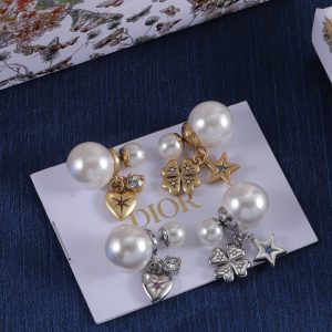 Pearl heart pendant earrings