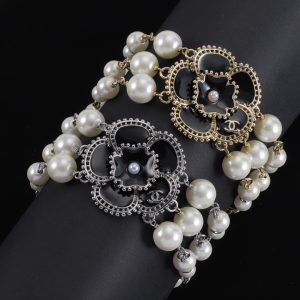 Camellia Pearl Bracelet