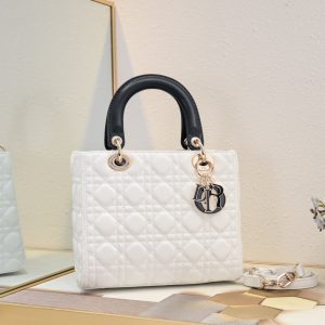 Classic relief fashion bag 24*11*20cm