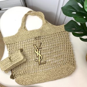 Exquisite and elegant straw special bag