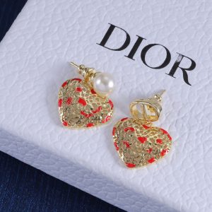 Heart pendant earrings