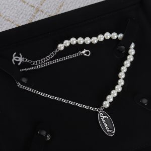 Silver Pearl Pendant Necklace