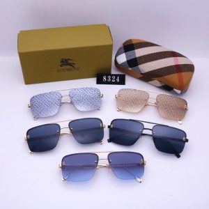 Women’s fashionable large frame sunglasses