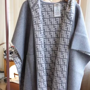 The latest classic wool shawl 95% wool content